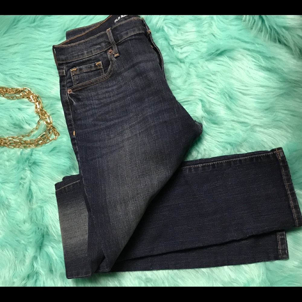 Dark wash old navy jeans